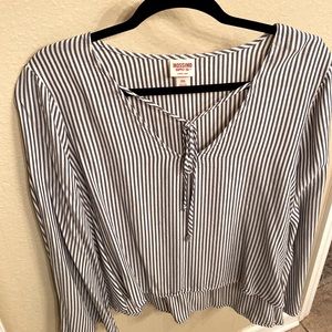 Mossimo Women’s Striped Hi-Lo Bell Sleeve Blouse (Size XXL)